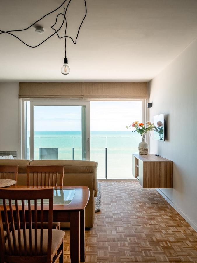 Sea You Soon - Appartement Met Toplocatie Op De Zeedijk Met 2 Slaapkamers Middelkerke Kültér fotó