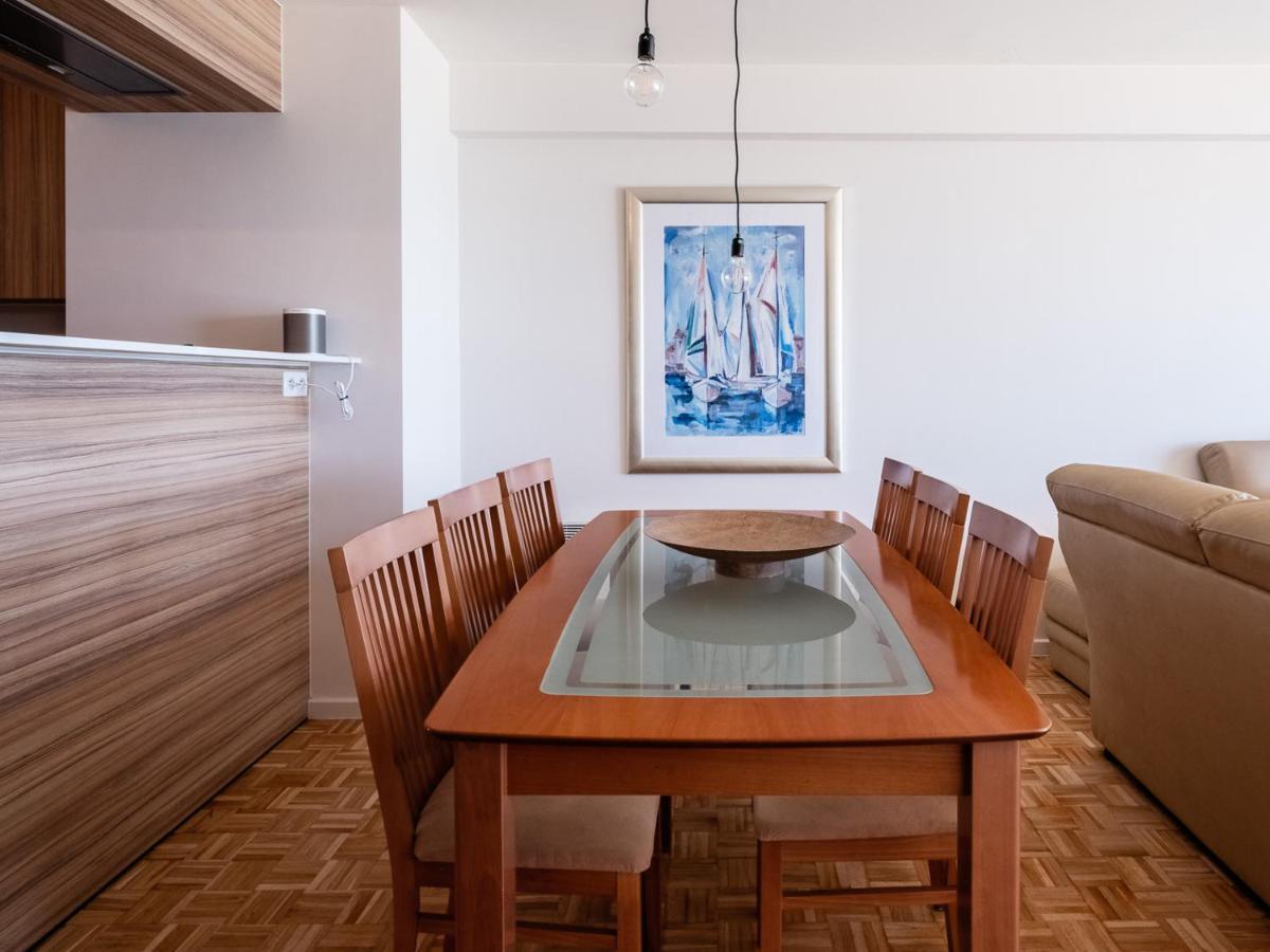 Sea You Soon - Appartement Met Toplocatie Op De Zeedijk Met 2 Slaapkamers Middelkerke Kültér fotó