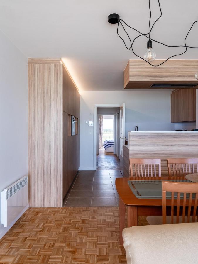 Sea You Soon - Appartement Met Toplocatie Op De Zeedijk Met 2 Slaapkamers Middelkerke Kültér fotó